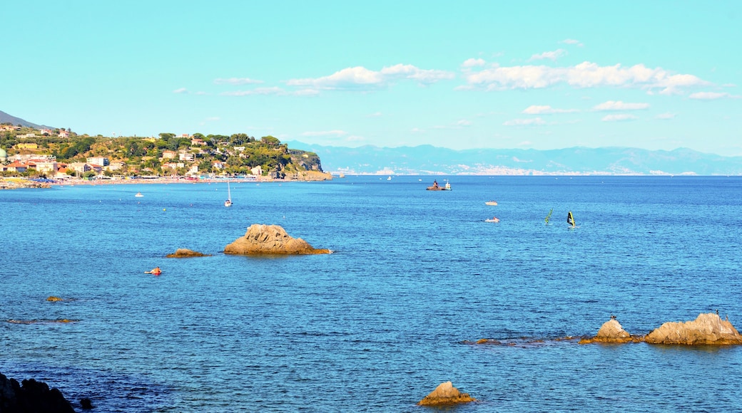 panorama della rivera ligure, albissola savona