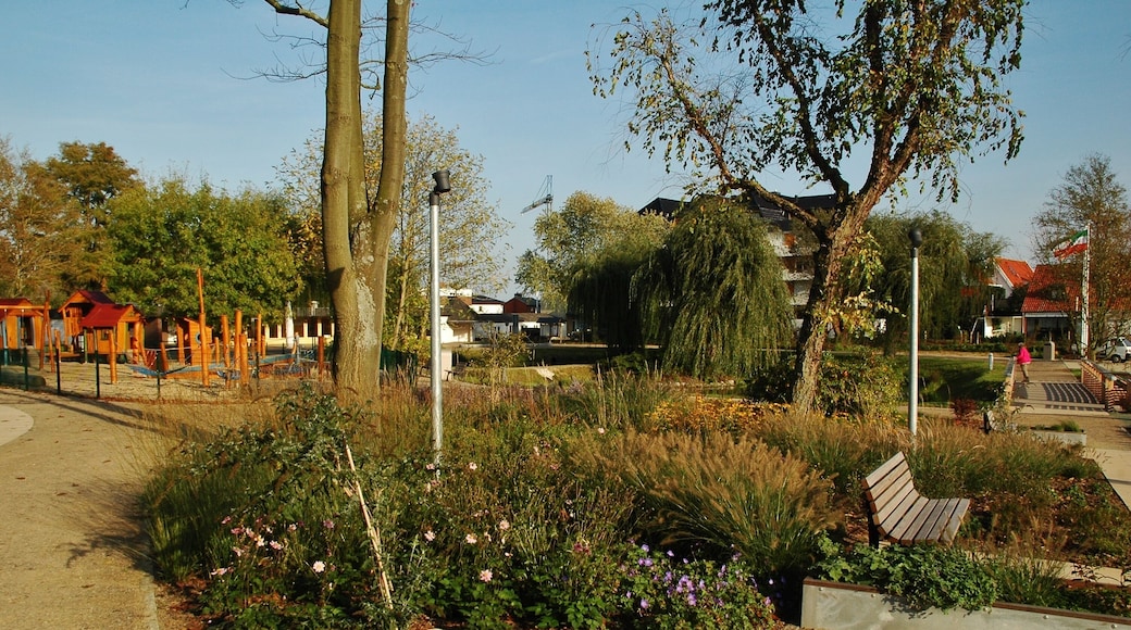 Ehemaliger Kurpark, jetzt Haffwiesenpark in Haffkrug