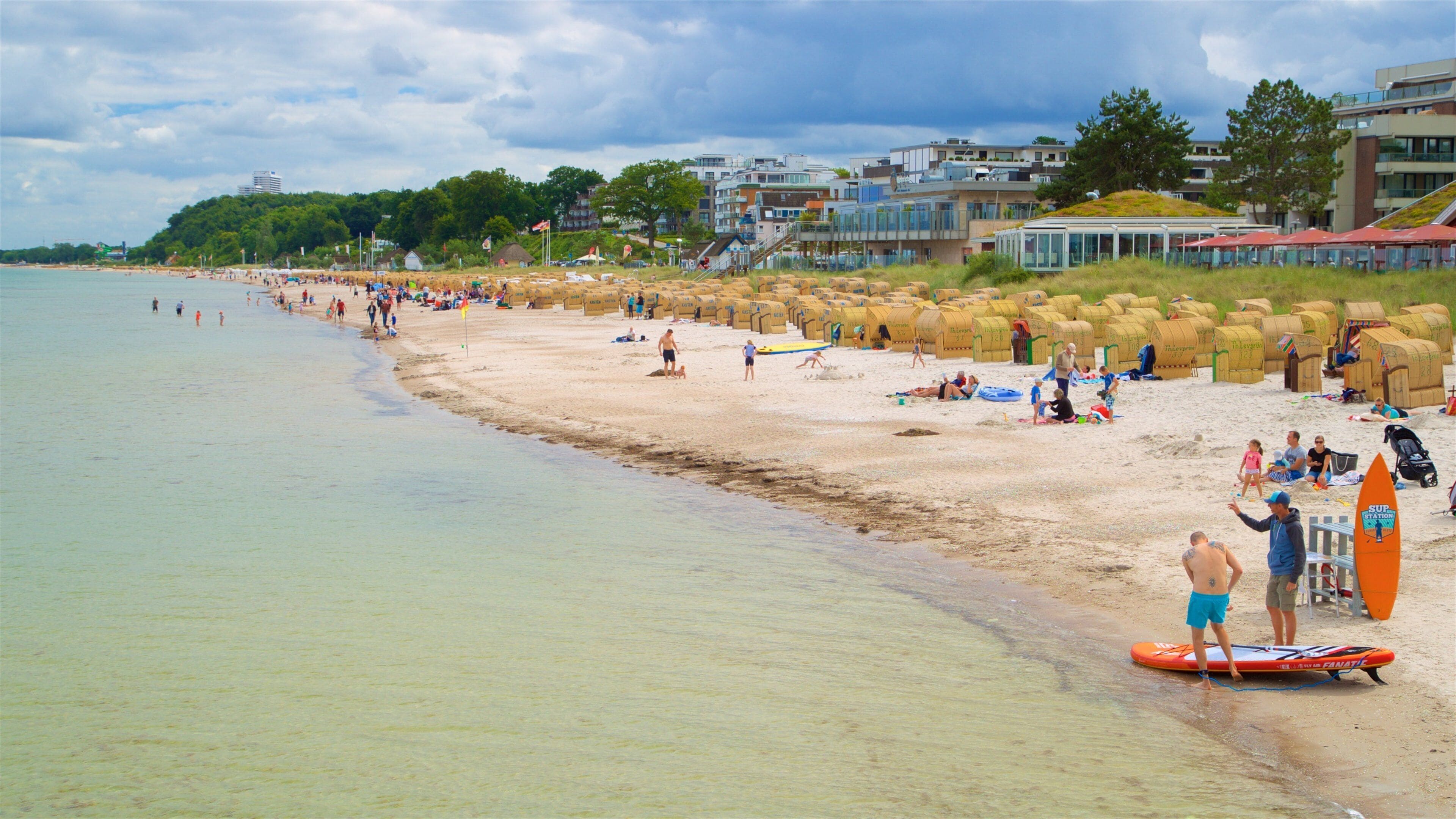 Scharbeutz showing a coastal town, a sandy beach and general coastal views