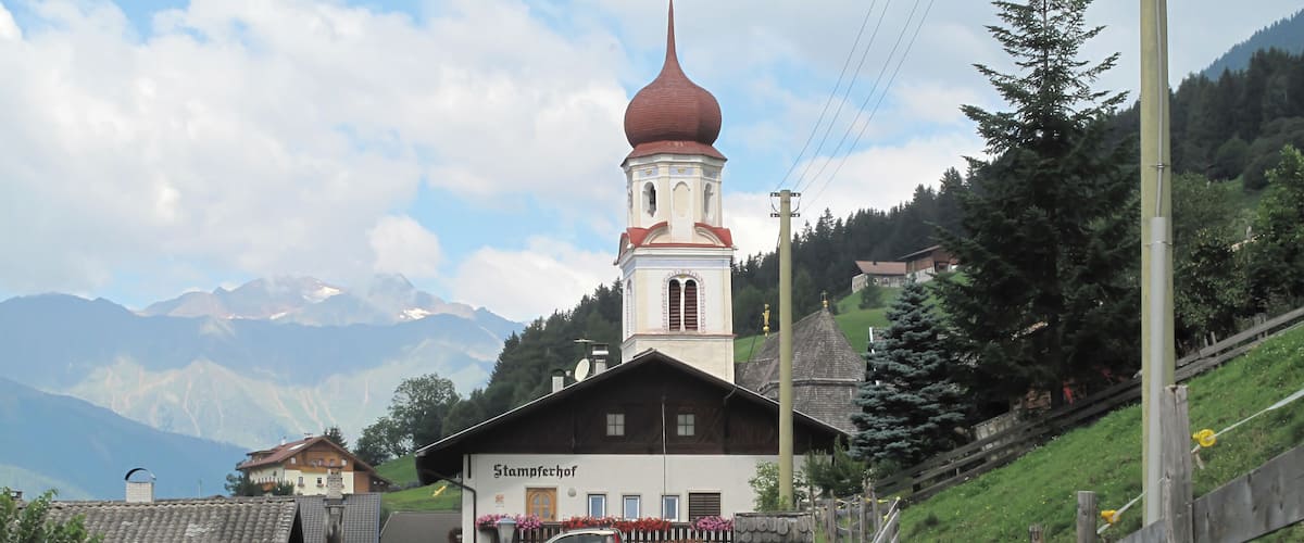 Untertelfes, church: Pfarrkirche Sankt Nikolaus