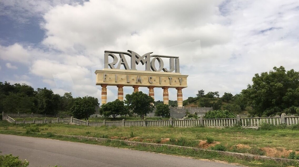 The Ramoji Film City in India is located in Hyderabad. Spread over 1666 acres & It is the largest integrated film city in Telangana and has been certified by the Guinness World Records as the largest studio complex in the world.It was built by Telugu film producer Ramoji Rao in 1996. It is also a popular tourism and recreation centre, containing natural and artificial attractions including an amusement park, bird park & butterfly park & lots of fountains also.
People can visit the film sets, theme parks, amusement rides, etc.The film city also has two hotels inside it, 47 sound stages and permanent sets ranging from railway stations to temples. Around 1.5 million tourists visit this place every year.