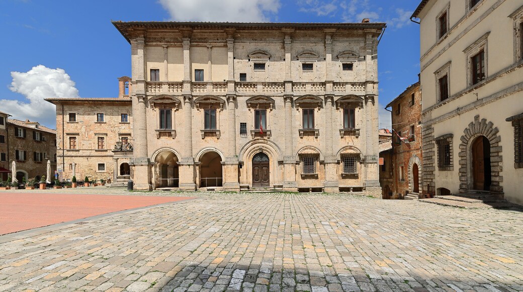 Palazzo Nobili-Tarugi flanked by Palazzo del Capitano del Popolo and Palazzo Contucci, south facade on Piazza Grande. Montepulciano-Tuscany-Italy-058
