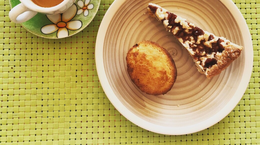 Caffè e pasticciotto 😍
Typical breakfast of the south of Italy.....love it!
#sweet #lifeatexpedia #breakfast #puglia #italy #coffee #pasticciotto #food #goodeats