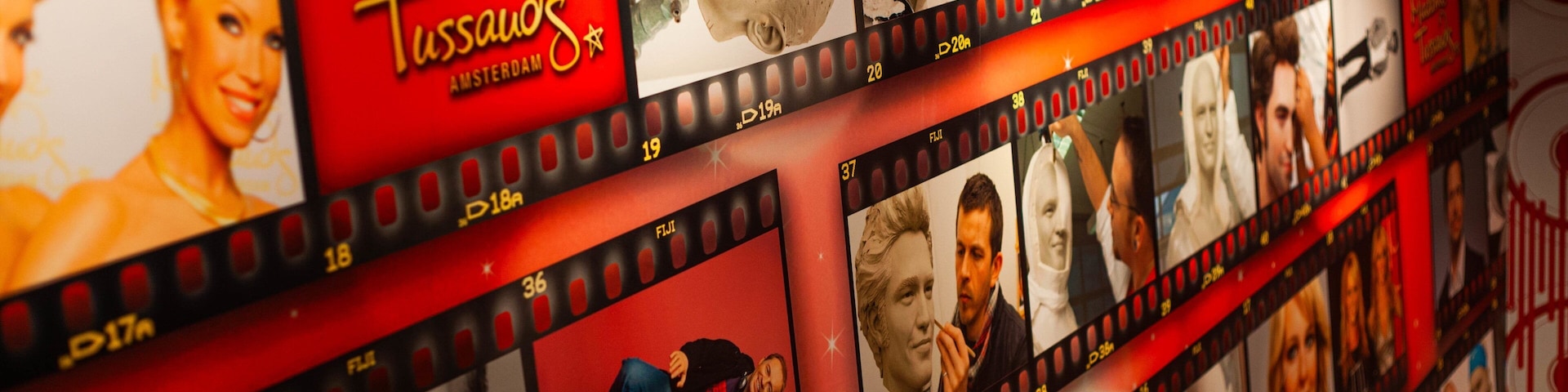 Madame Tussauds showing signage