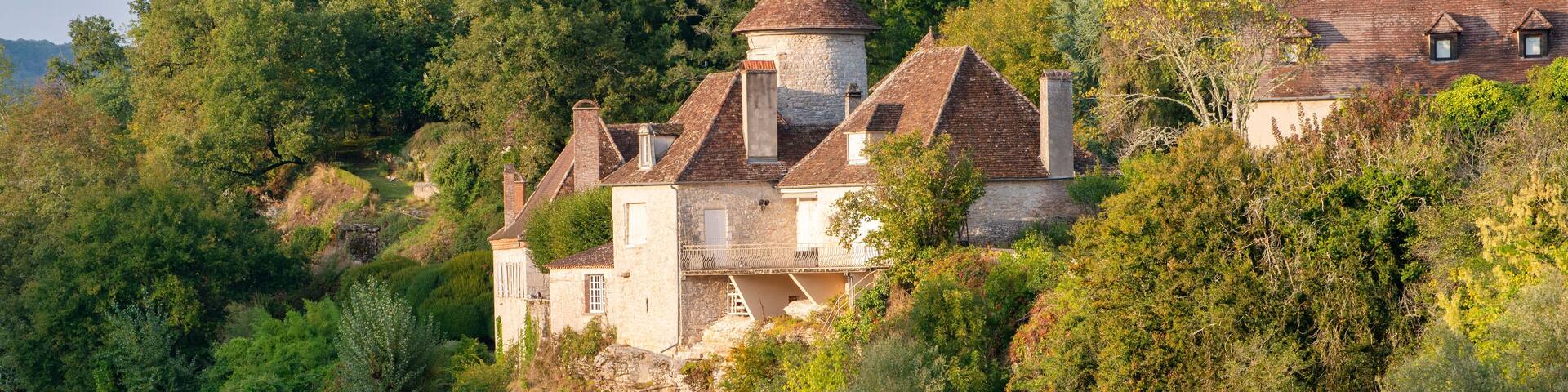River Dordogne in Meyronne, Lot, France