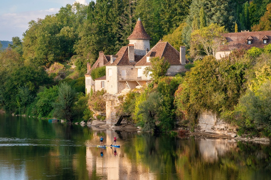 River Dordogne in Meyronne, Lot, France