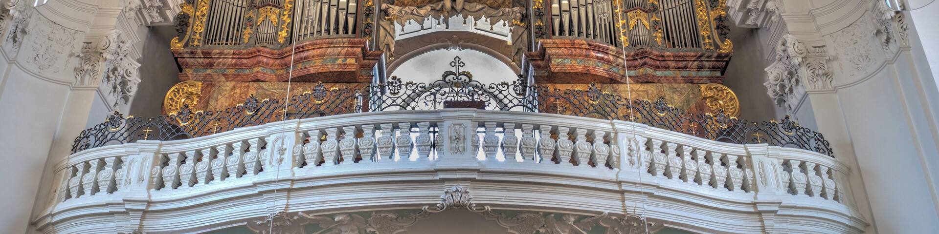 Pipe organ of the Basilika in GöĂweinstein