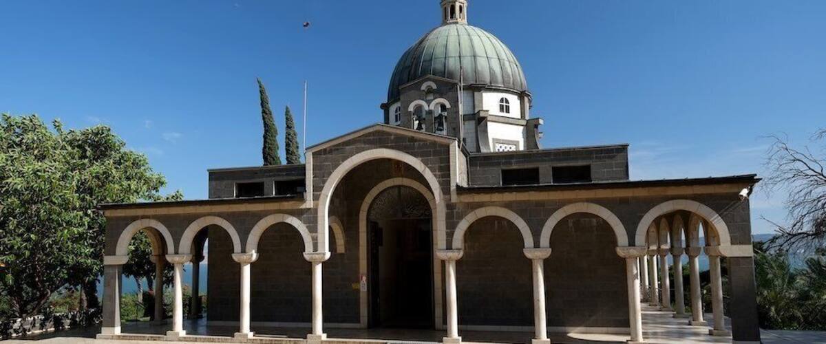 The Mount of Beatitudes, believed to be the setting for Jesus’ most famous discourse, the Sermon on the Mount, is one of the most beautifully serene places in the Holy Land.
The actual location of the Sermon on the Mount is not certain, but the present site has been commemorated for more than 1600 years.
The current Roman Catholic Franciscan chapel was built in 1937-38 following plans by Italian architect Antonio Barluzzi.
Pope John Paul II celebrated a Mass at this site in March 2000. The Jesus Trail pilgrimage route connects the Mount to other sites from the life of Jesus.