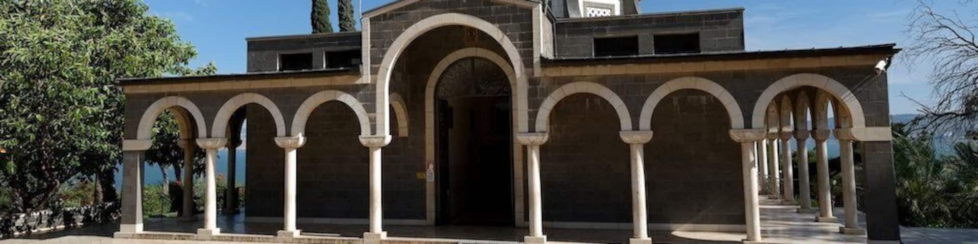 The Mount of Beatitudes, believed to be the setting for Jesus’ most famous discourse, the Sermon on the Mount, is one of the most beautifully serene places in the Holy Land.
The actual location of the Sermon on the Mount is not certain, but the present site has been commemorated for more than 1600 years.
The current Roman Catholic Franciscan chapel was built in 1937-38 following plans by Italian architect Antonio Barluzzi.
Pope John Paul II celebrated a Mass at this site in March 2000. The Jesus Trail pilgrimage route connects the Mount to other sites from the life of Jesus.