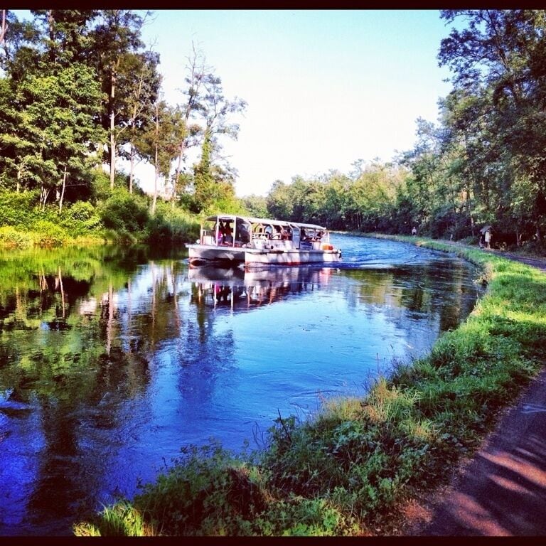 Road bike close to Naviglio Grande