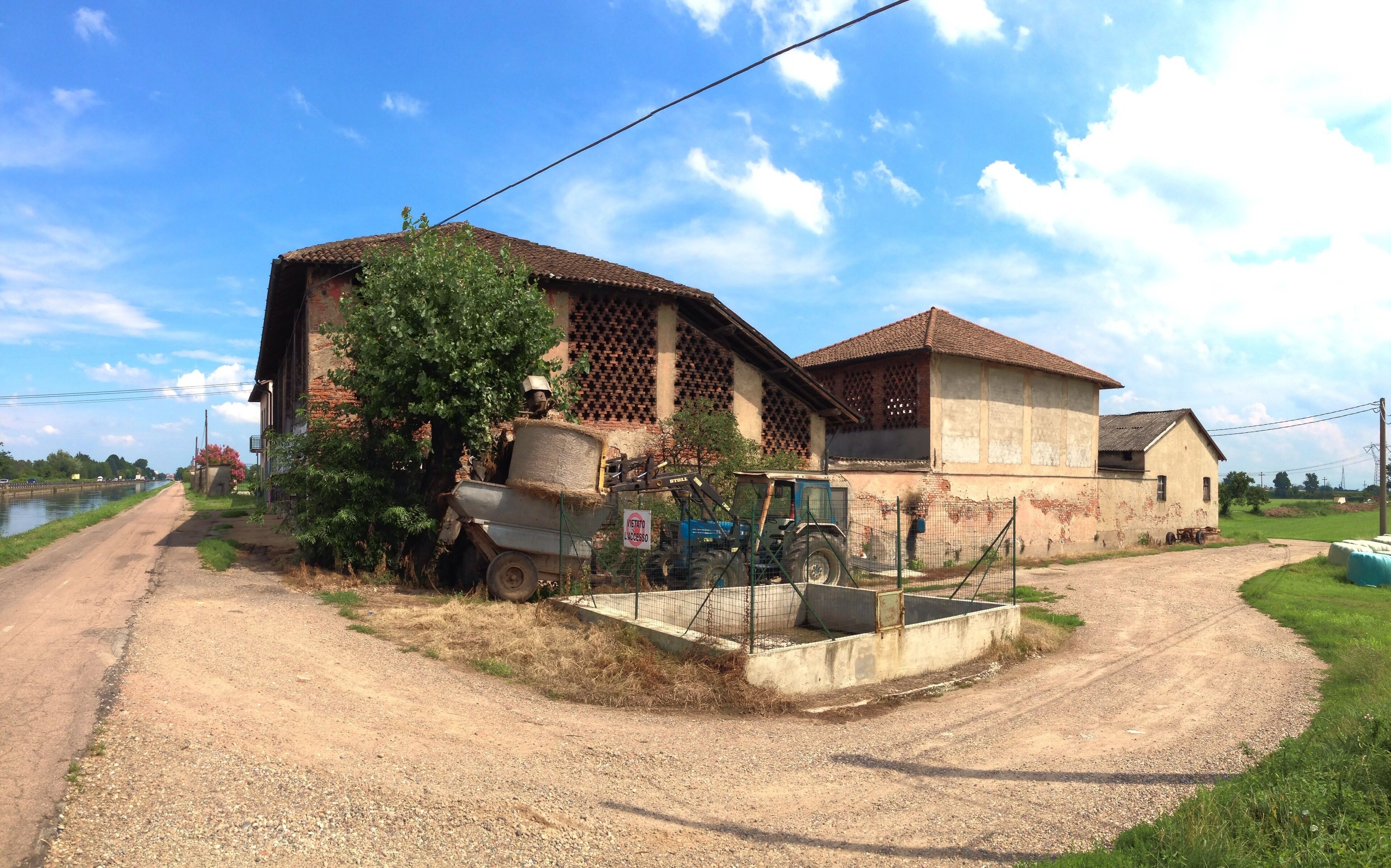 Vermezzo - Cascina Rosa Brezza Alzaia Naviglio Grande