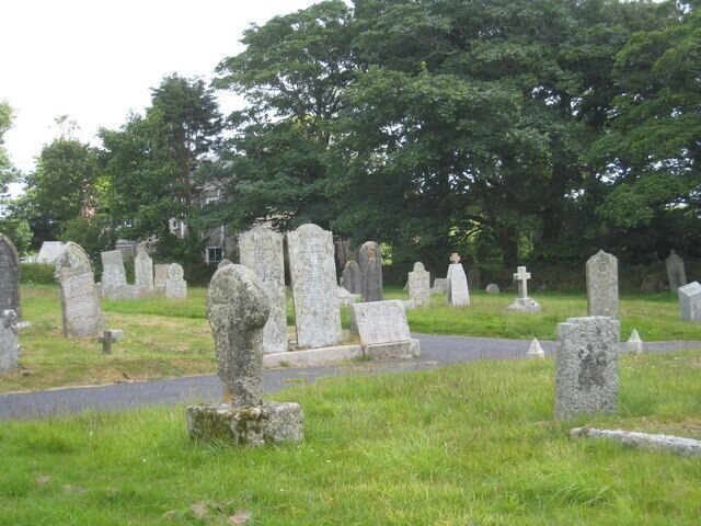 Ancient stone cross in Penmarth Cemetery
