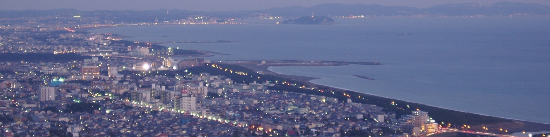 The spectacle in the evening which desires the direction of Enoshima from Shonandaira