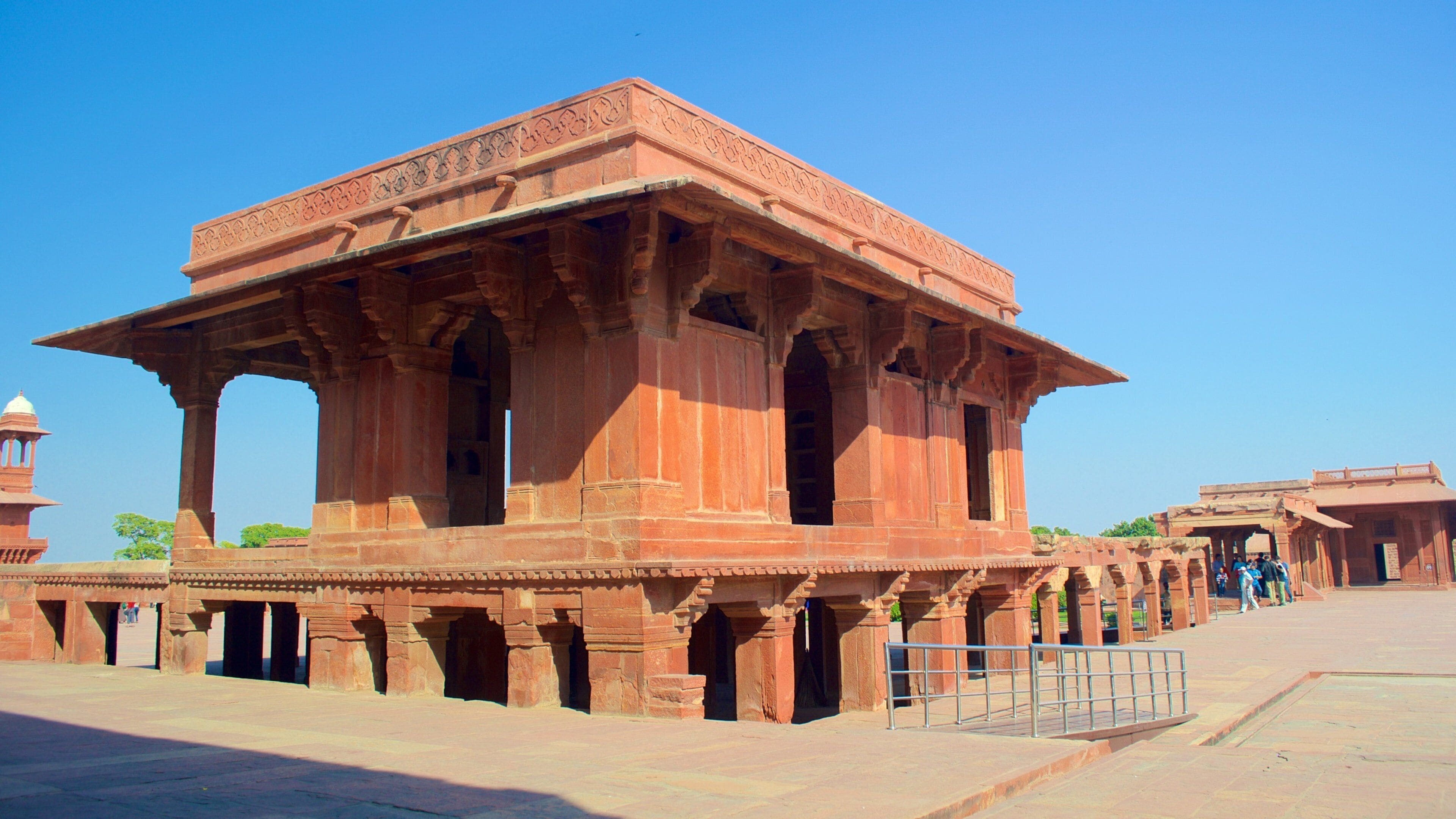 Fatehpur Sikri fasiliteter samt tempel eller hellig sted