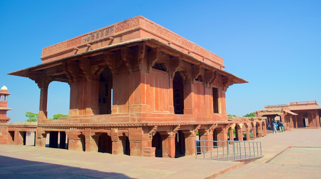 Fatehpur Sikri fasiliteter samt tempel eller hellig sted