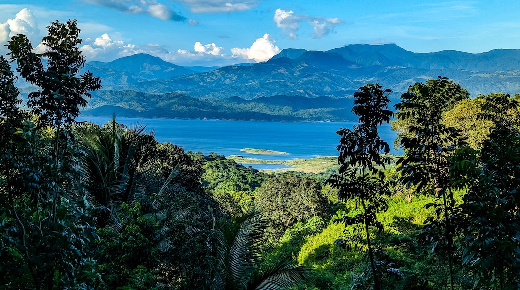 The scenic Pantabangan lake, an artificial lake found in the namesake town in the province of Nueva Ecija, Philippines.