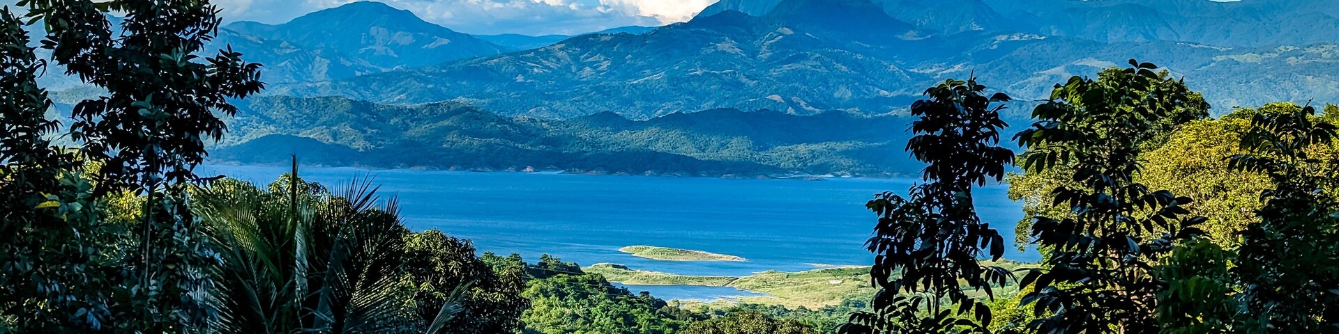 The scenic Pantabangan lake, an artificial lake found in the namesake town in the province of Nueva Ecija, Philippines.
