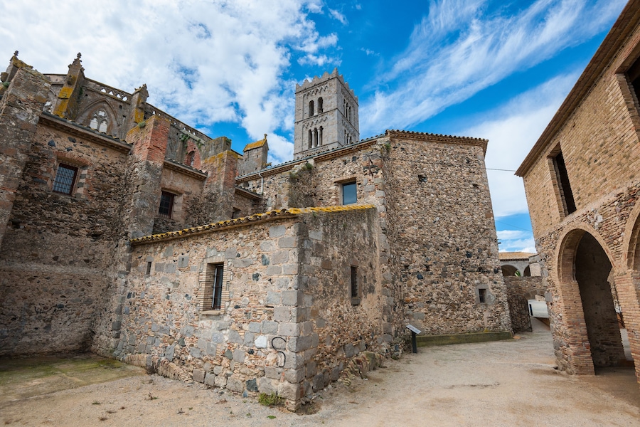 backstreet in an old Spanish village, Shutterstock ID 482042314, SF SSA Case with Manager Approval: Case 07151371, Job: Prepay credit, Client/Licensee: , Other:
