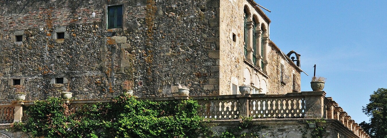 This is a photo of a monument indexed in the Spanish heritage register of Bienes de Interés Cultural under the reference RI-51-0005873.