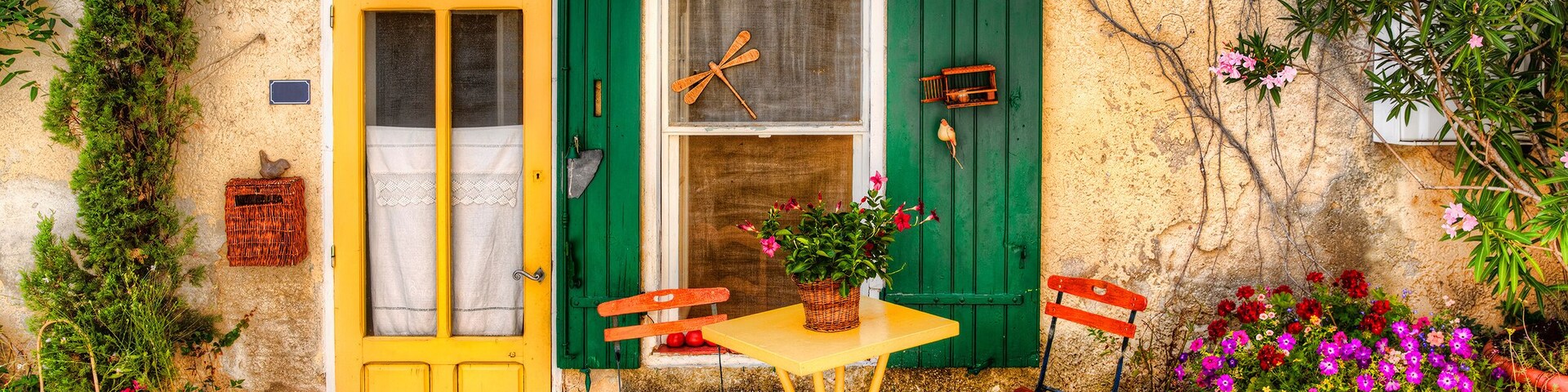 Charming Facade in Beaumes-de-Venise, Provence, France