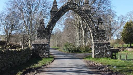 Pyatshaw Archway 2