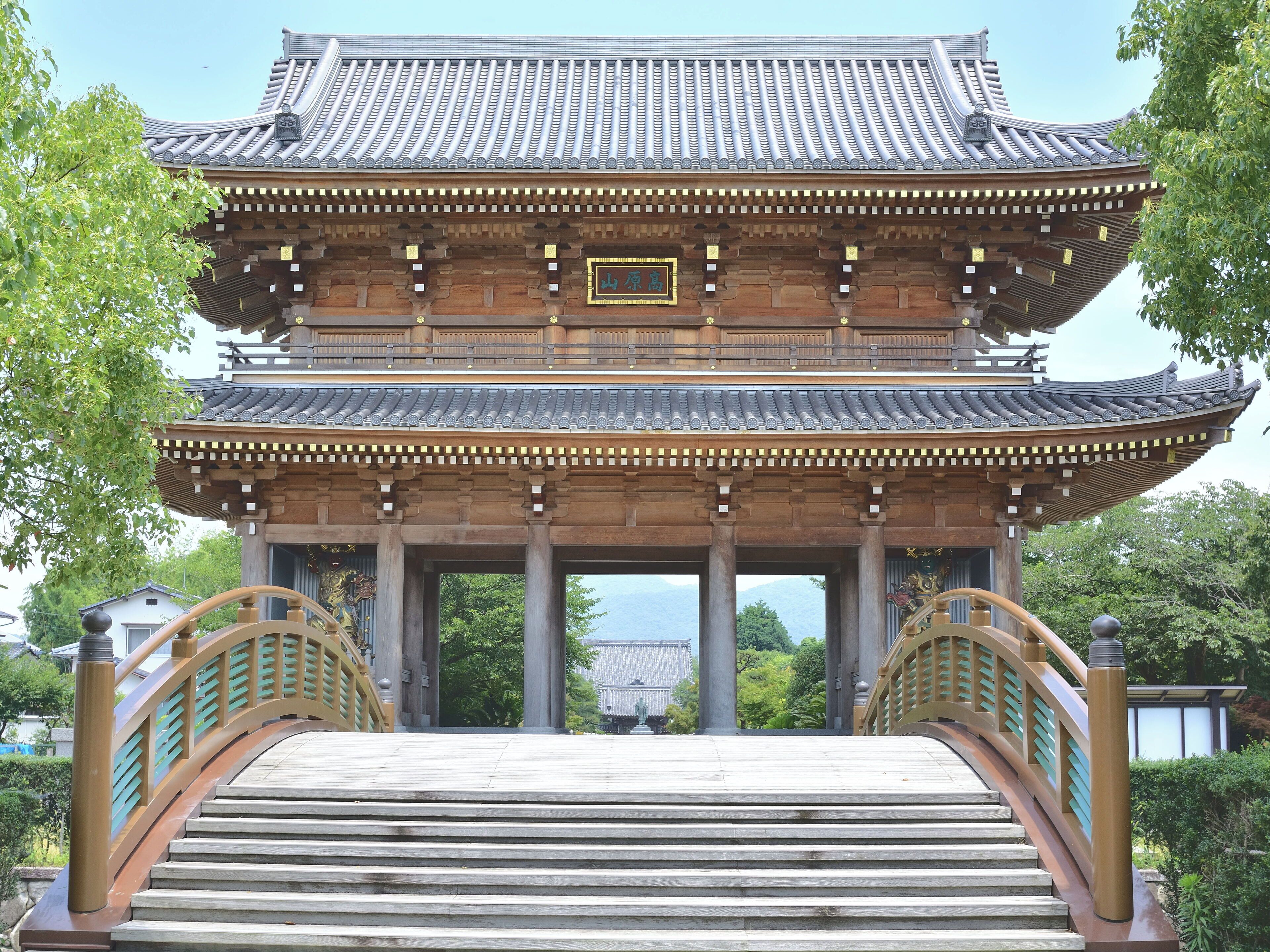 四天王を祀る南大門