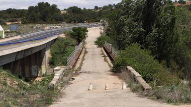 Valdeganga, puente viejo sobre el río Júcar