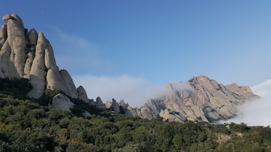 Muntanya de Montserrat. Vista des del pla de la Trinitat