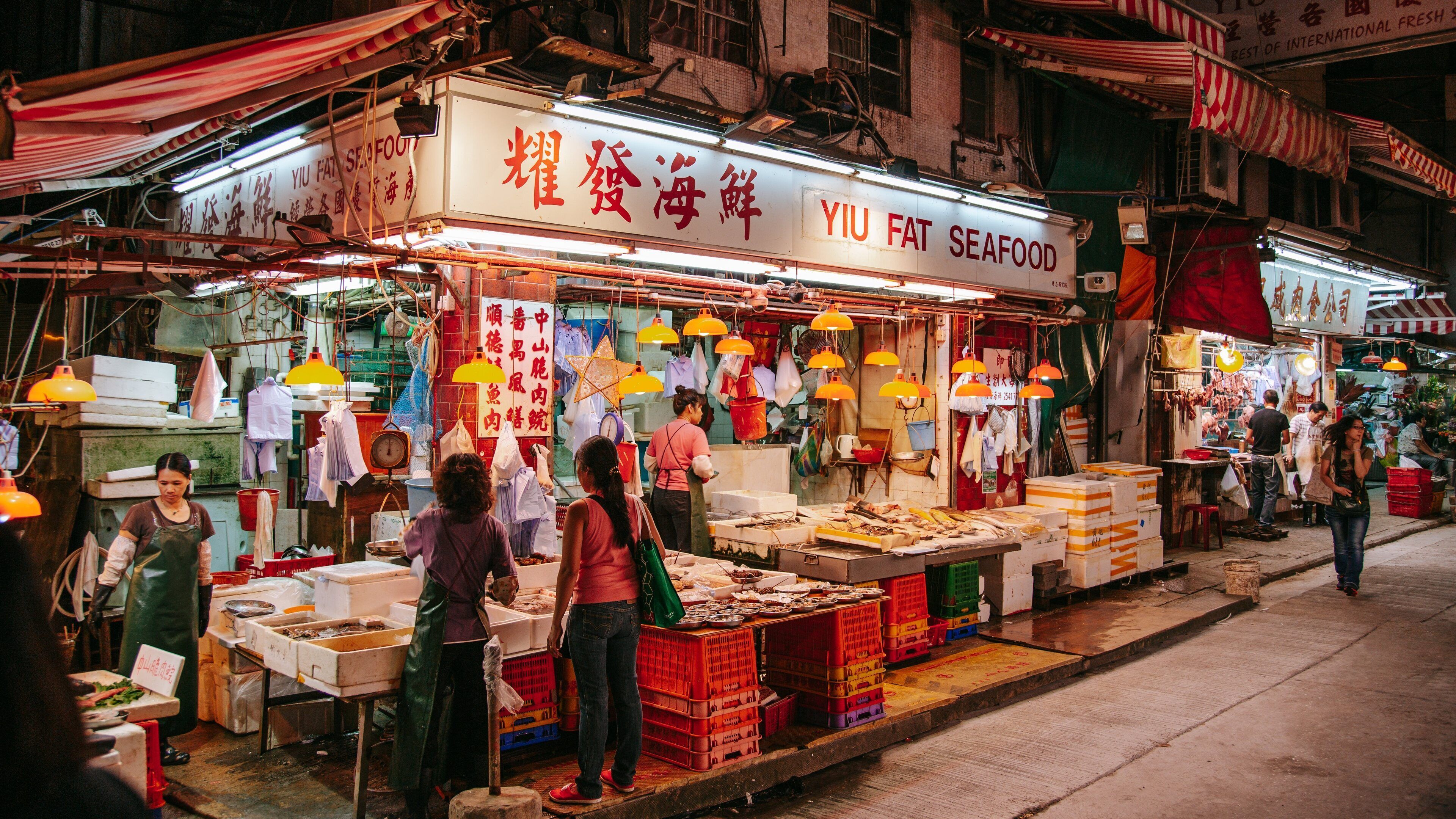 Soho showing night scenes, street scenes and markets