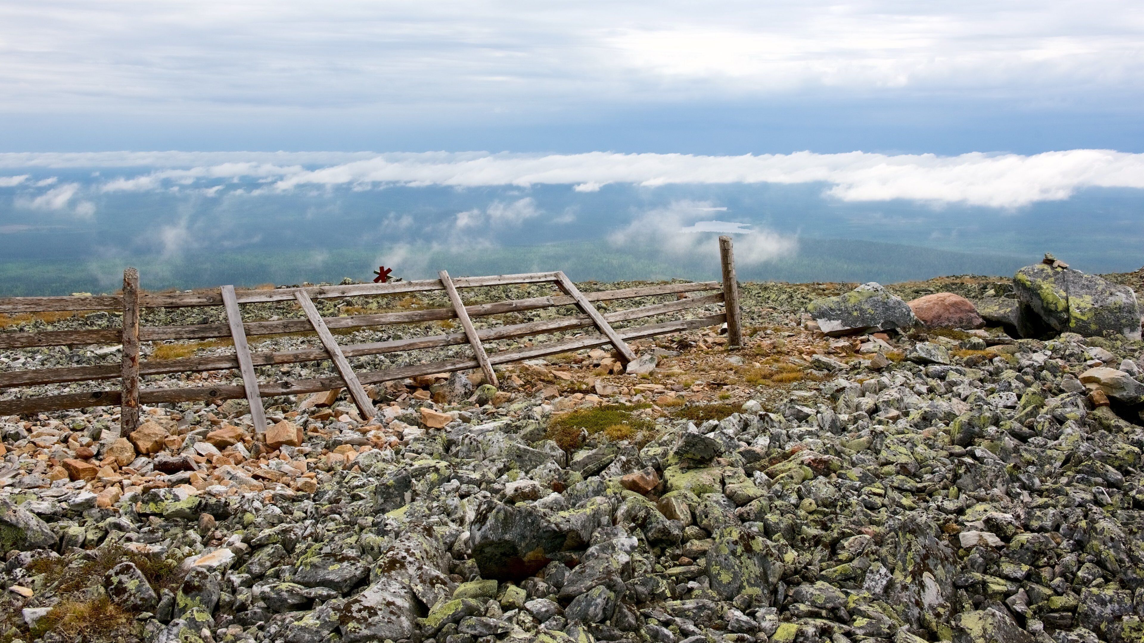 Kittila showing mist or fog and mountains