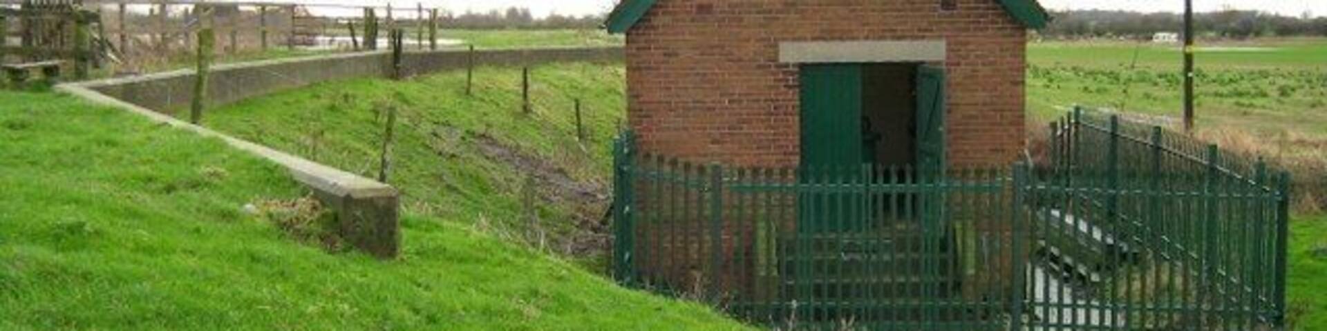 Pump house for Carlton Ings Pumping into the River Aire today