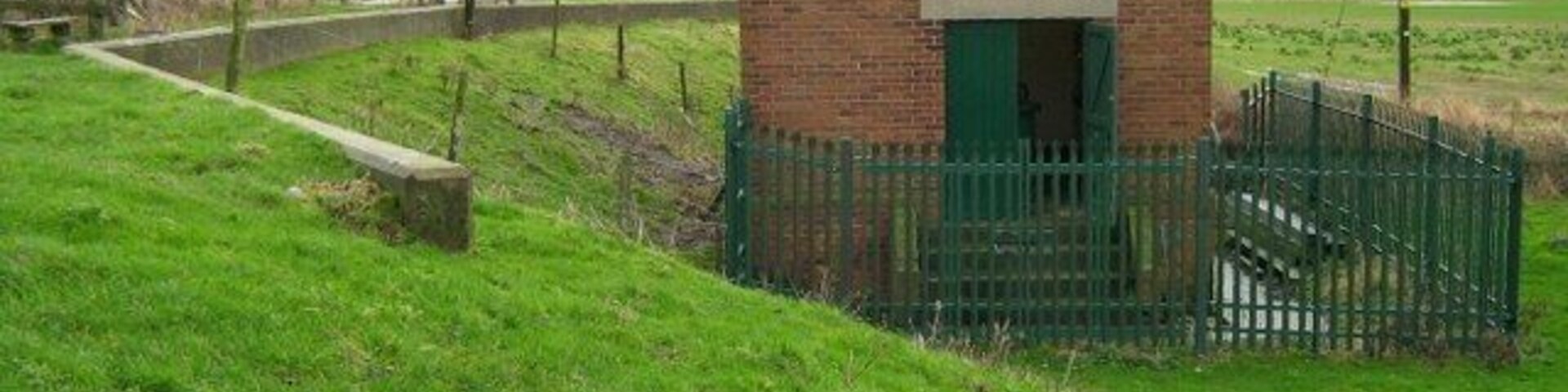 Pump house for Carlton Ings Pumping into the River Aire today