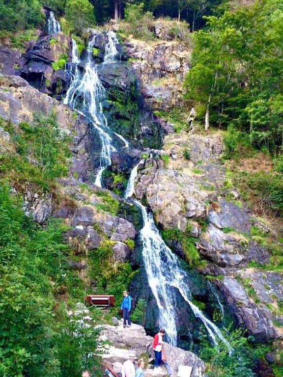 These waterfalls are just outside the town and well worth a stop