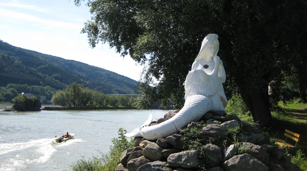 Nix Isa, Jochenstein on the Danube