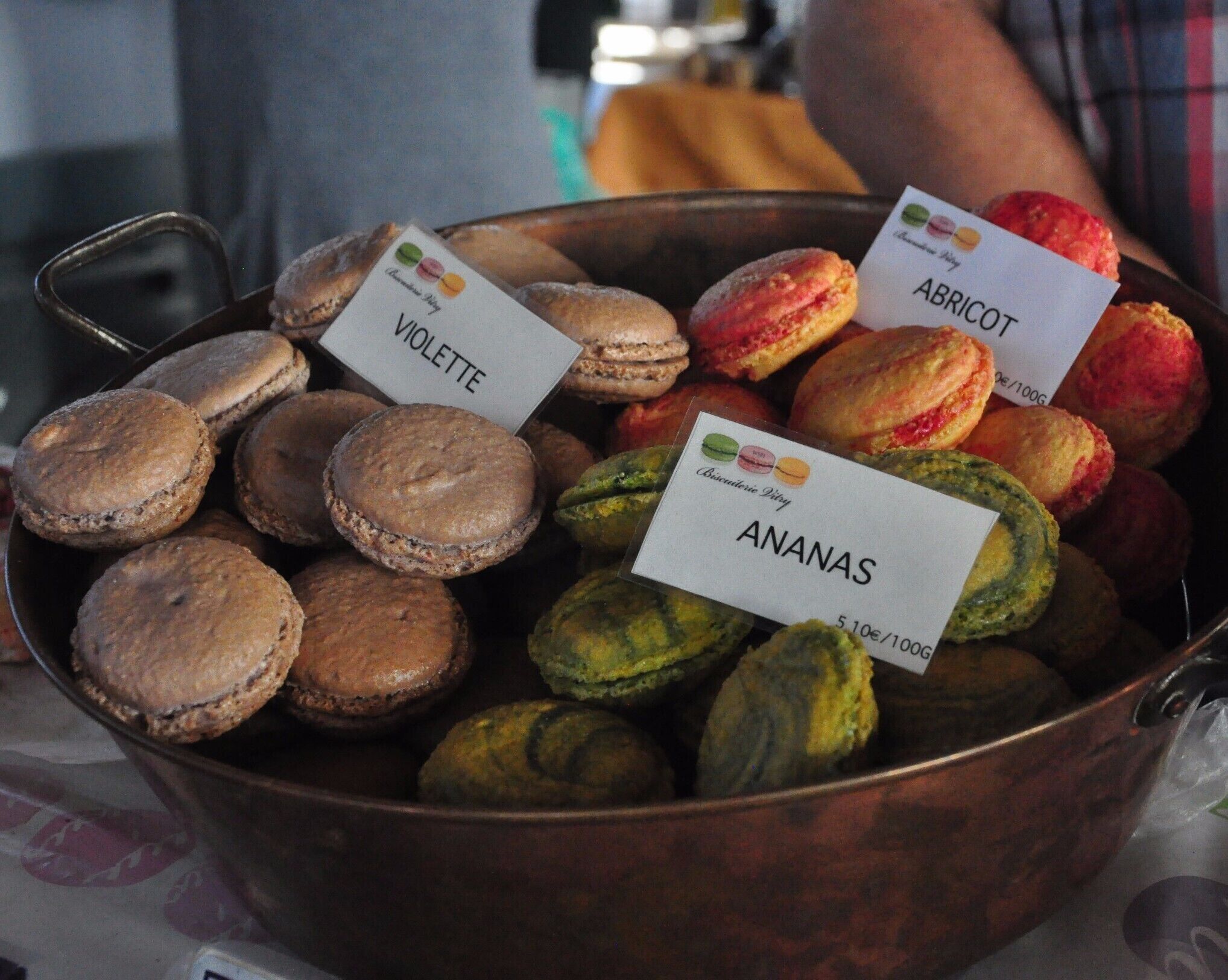 The heart of this fabulous 14th century town is its market square. On Wednesdays and Saturdays the market is held in the ancient covered market and in summer it spills out into the surrounding streets. #market