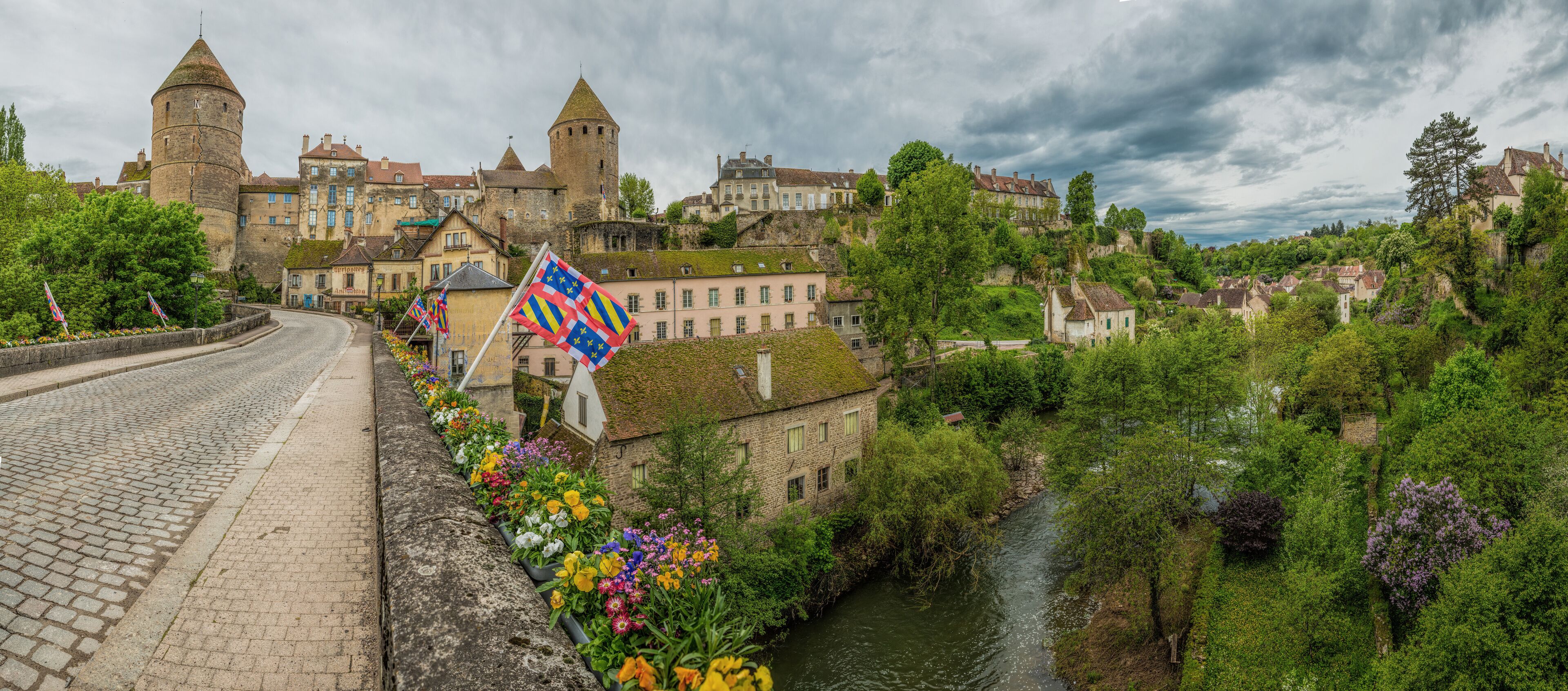 Semur-en-Auxois
