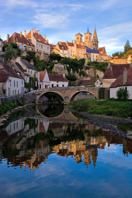 Semur-en-Auxois, village de la Côte-d'Or, Bourgogne-Franche-Comté.
