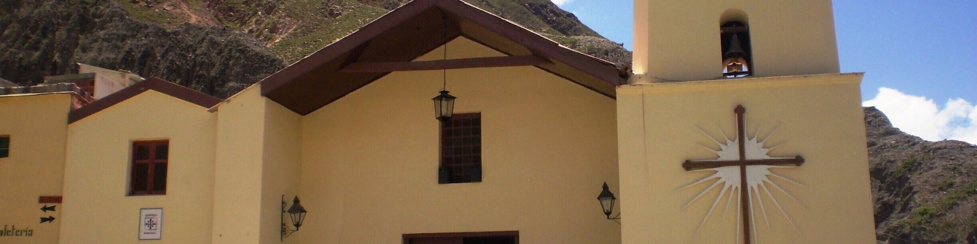 Waiting for the bus to return to Humahuaca. This old church was founded in 1753, it is at 2780 mts over the sea level. The road to reach this little village is amazing! #Architecture