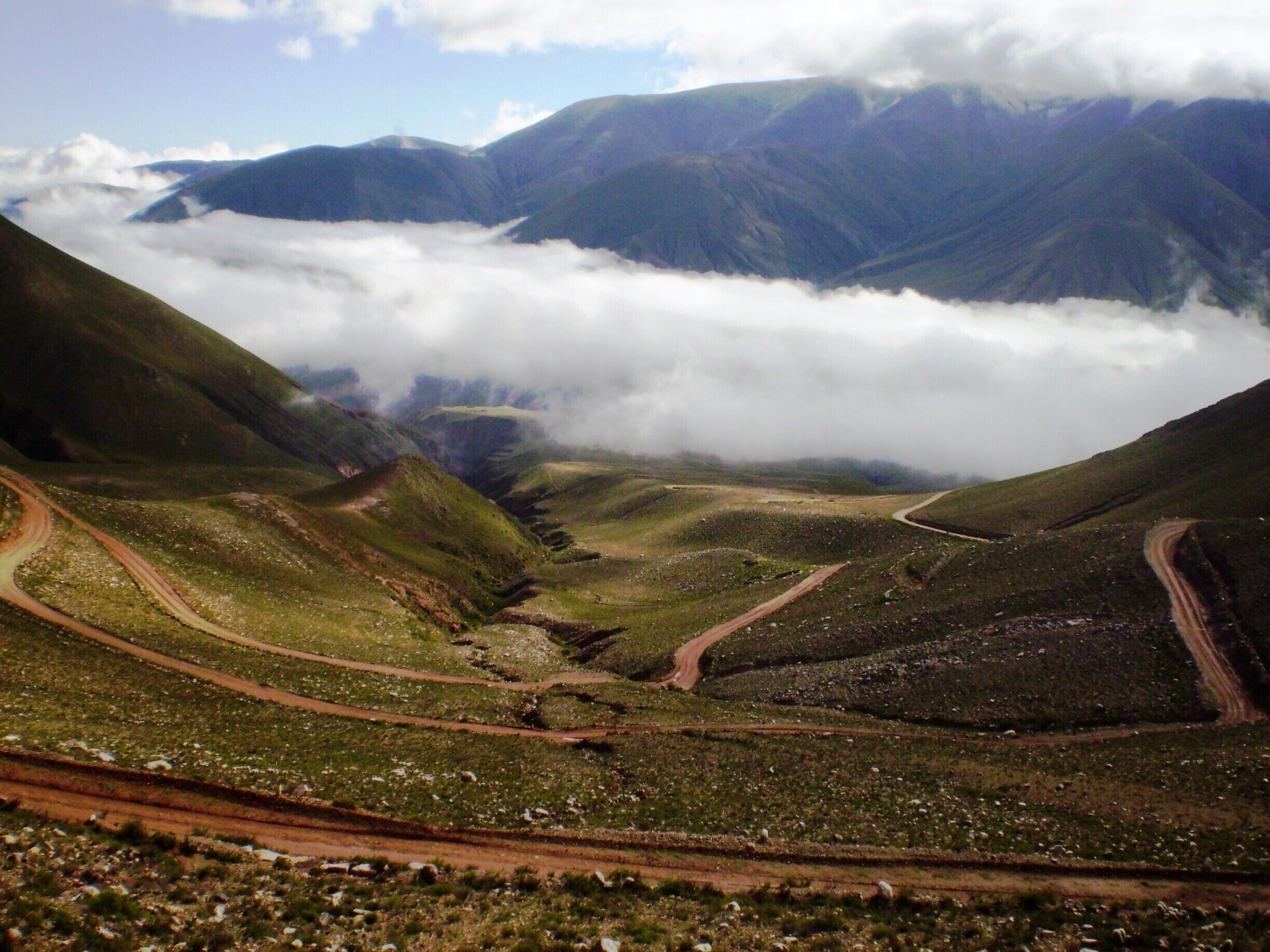 This is the meandering road to reach Iruya, from Humahuaca, in Jujuy. Winding road, changing the view at every turn. Four hours trip on an old bus, totally worth it! 