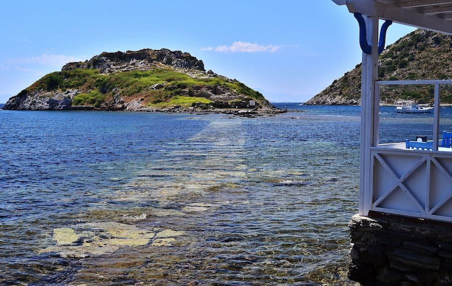 Our accommodation host recommended we come here. I loved it! On Rabbit Island there are ruins that date back thousands of year and they're not fully unearthed yet. The Kings Way is that path you can see under the water leading to the island that was once above water. You can still walk on it today but it's extremely slippery. Better if you walk slightly to the side just off the pavers. This shot is taken near one of the many restaurants that line the shore. We had lunch here, I can still taste it - wonderful.