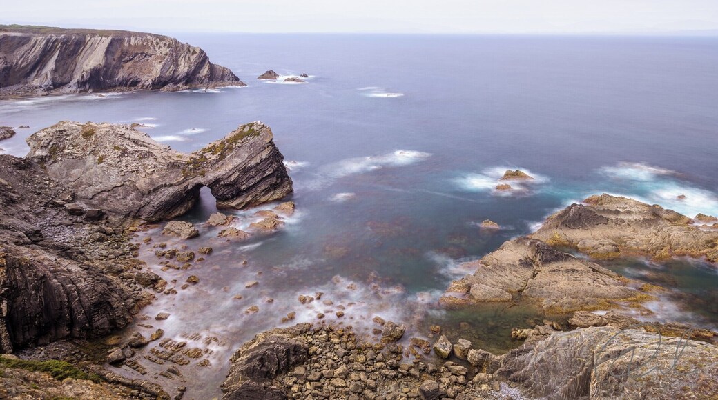 While walking in the Costa Vicentina tracks you can get those outstanding views!
(Credits on the localization to Brendan van Son: #BVStrove)