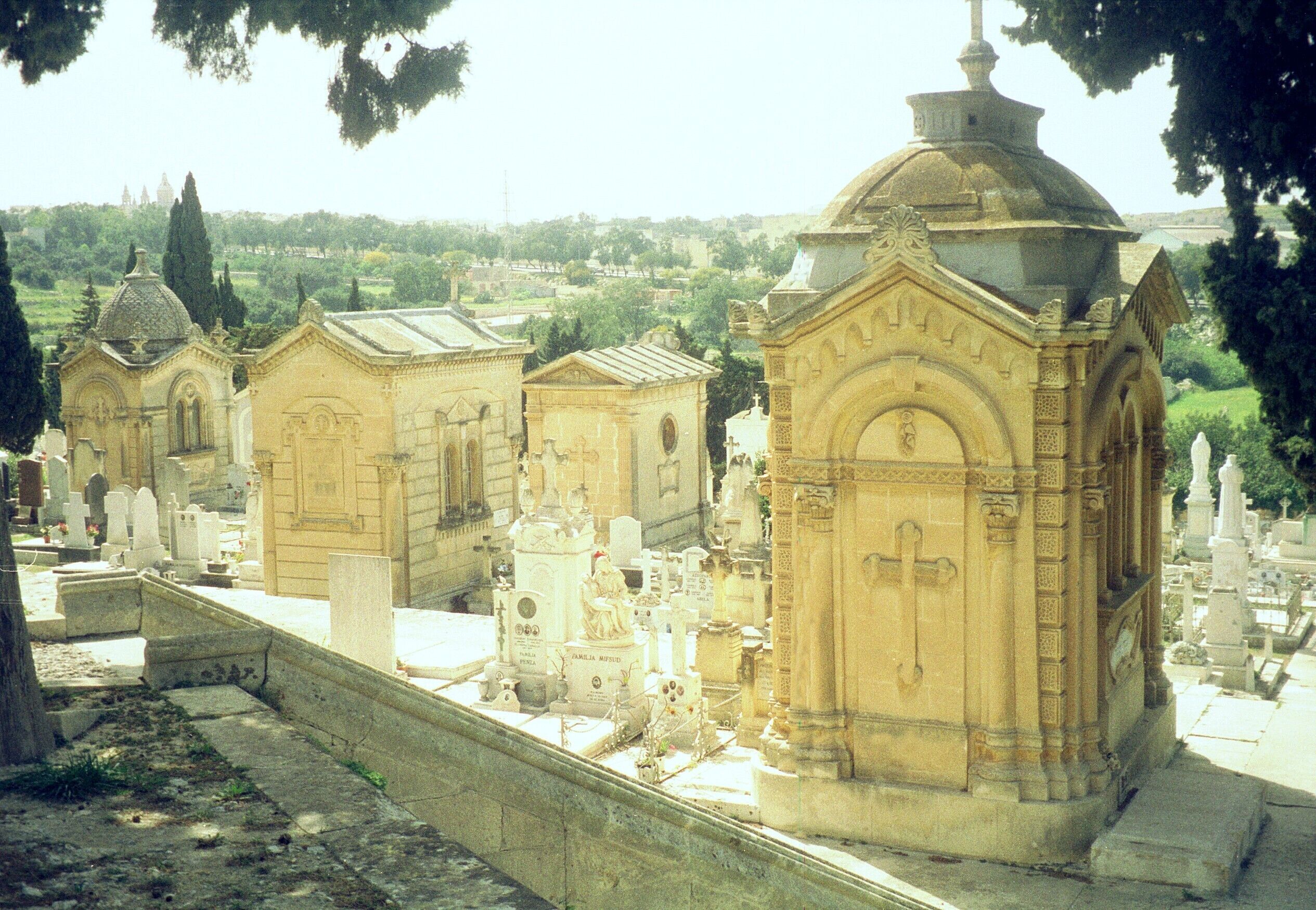 Paola (Malta), the Addolorata Cementery