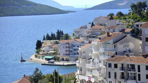Za kratek postanek na poti do Dubrovnika je Neum ravno pravšnji, za kaj več pa verjetno ne :)
#Neum #Bosnia #Balkan #roadtrip