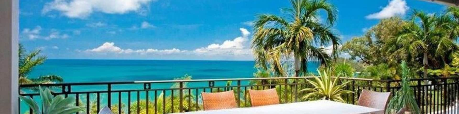 With a balcony boasting 180 degree views up and down the coastline Santai really is a special place to stay. plus - no kids allowed in the complex! So you can sip your poolside cocktails safe in the knowledge that no one is about to jump in and splash you...probably!
www.cairnsluxuryapartments.com.au