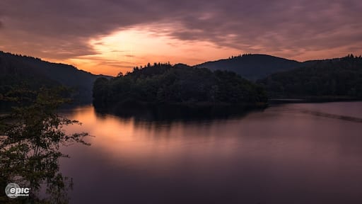 We rode our bikes to the the Urfttalsperre before sunrise, on the way there in one of the turns i captured this image.long exposure on my x-t2.
#bvstrove