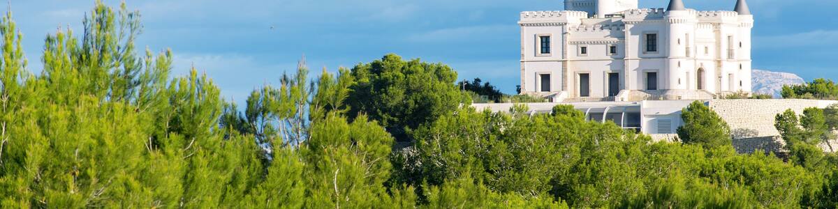 18th Century Palace over hill in the South of Spain, The Algorfa castle in Valencia, that was a defensive castle. It belonged to the Red Houses count