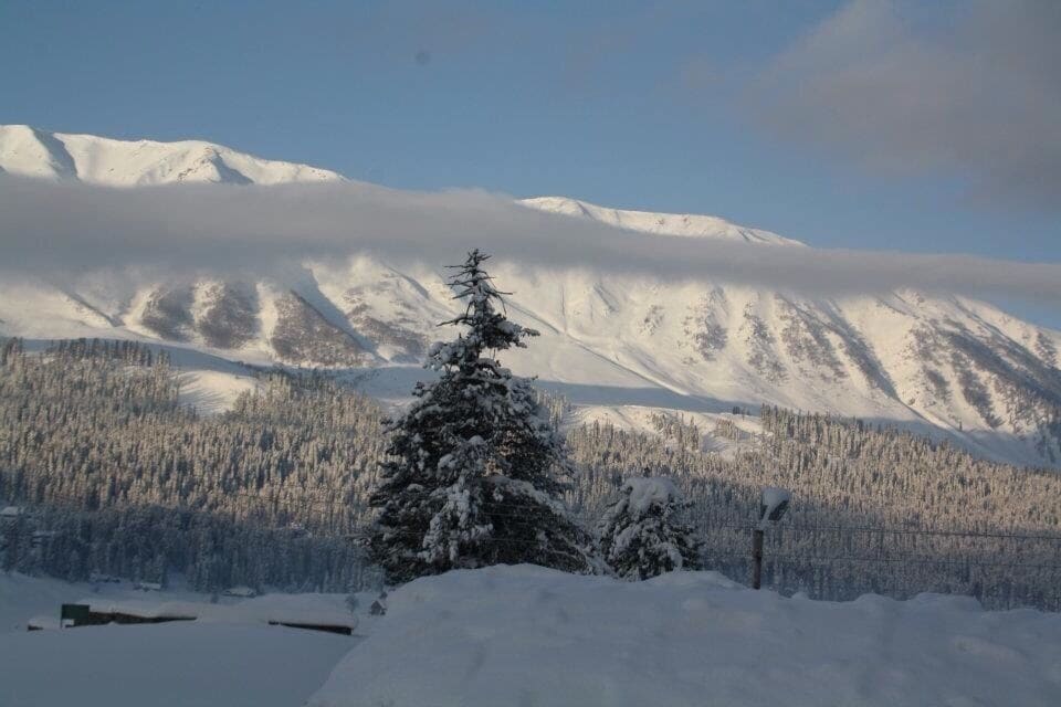 Heavenly Gulmarg in winters .Best spot in Kashmir , India for skiing