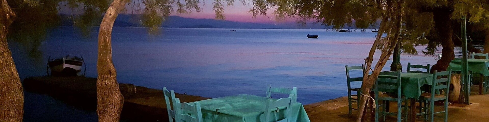 Beautiful restorant near the sea. Perfect place for romantic dinner.