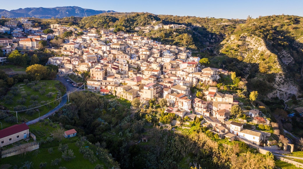 Città di Riace in Calabria. Vista aerea