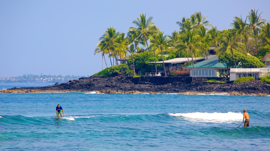 Kahalu\'u Beach Park เนื้อเรื่องที่ เมืองชายฝั่ง, ทิวทัศน์เขตร้อน และ ชายฝั่งขรุขระ